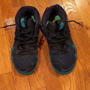 Nike - Kyrie 4 Boys Sneakers Size 7.5
